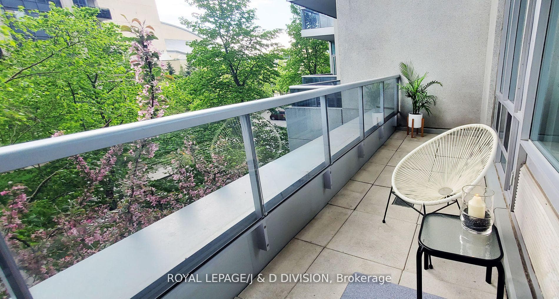 4978 Yonge Street Unit 302 photo 4