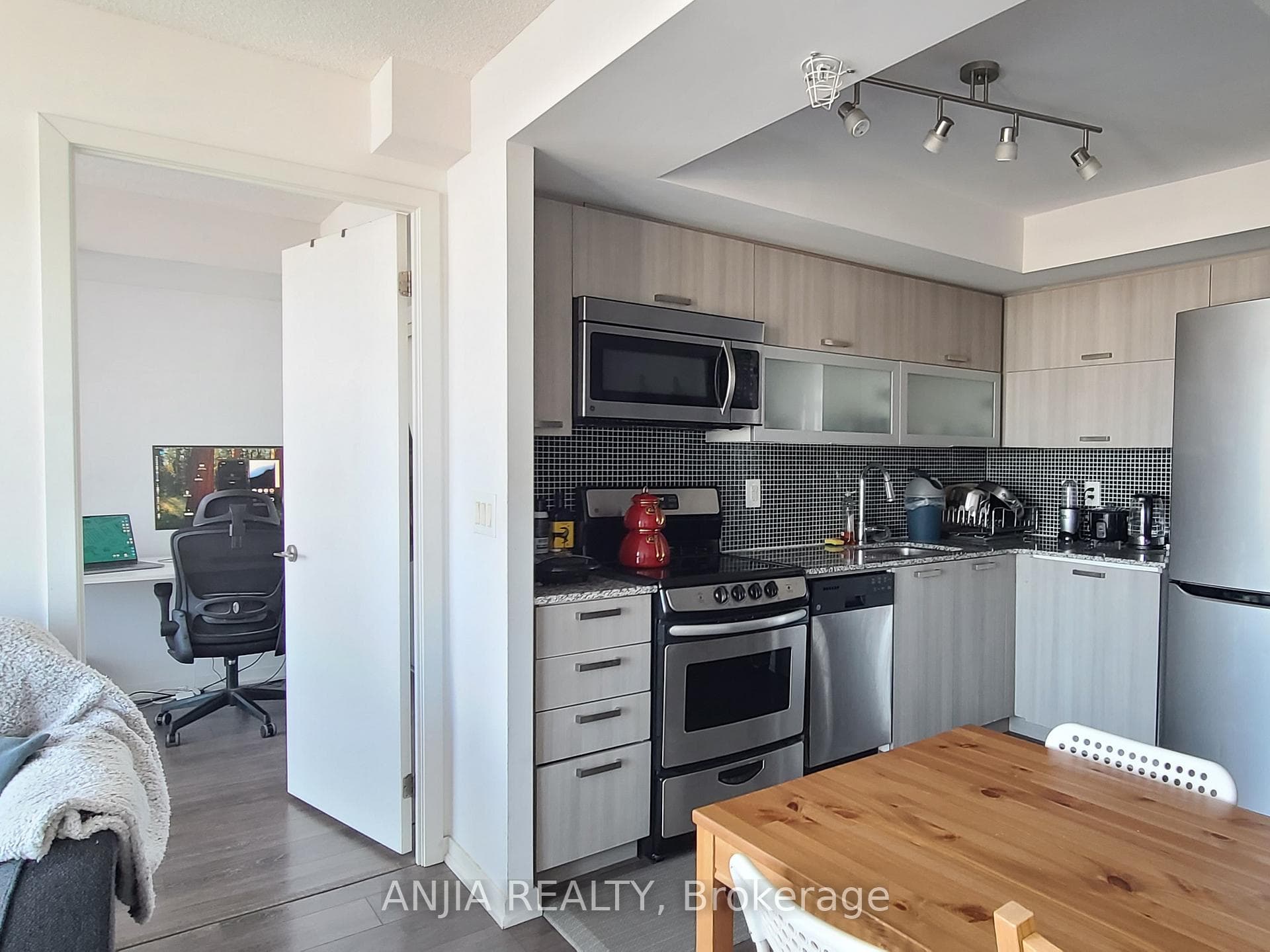 36 Lisgar Street Unit 2115E photo 20