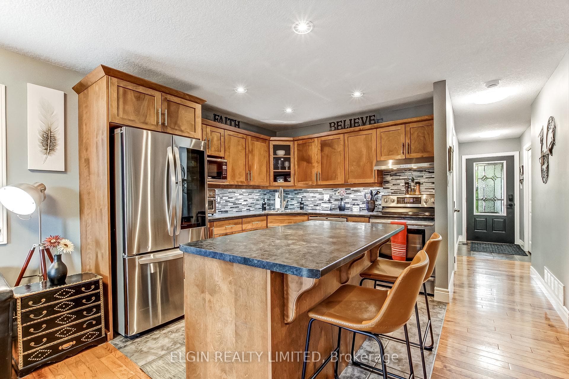 5 Hawthorn Court photo 16