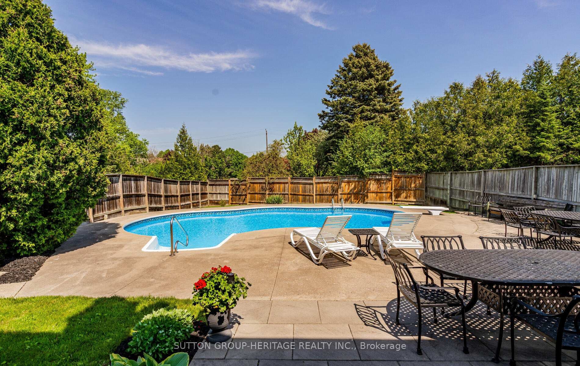 39 Silversted Drive photo 33
