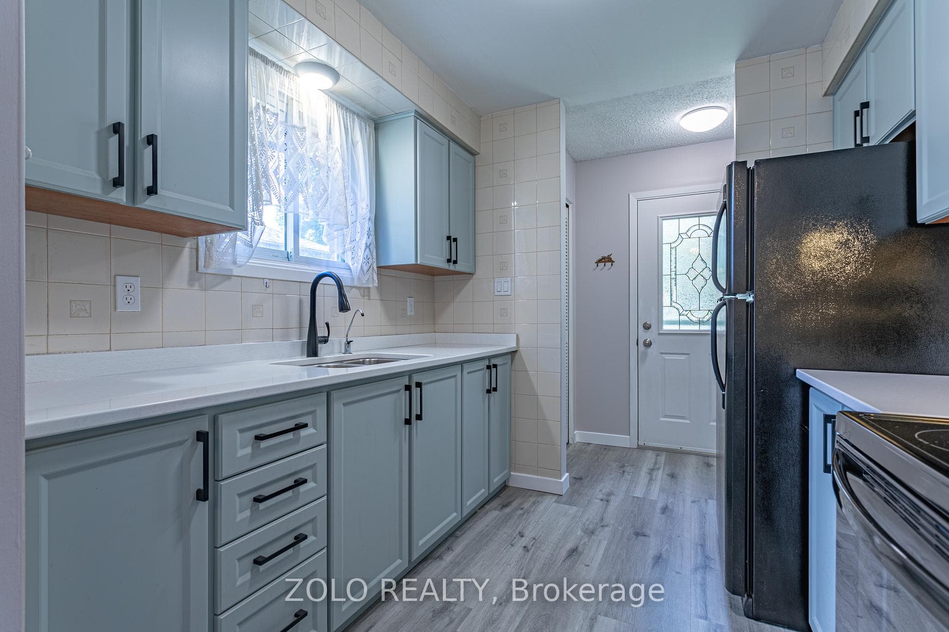 170 Speight Boulevard photo 9
