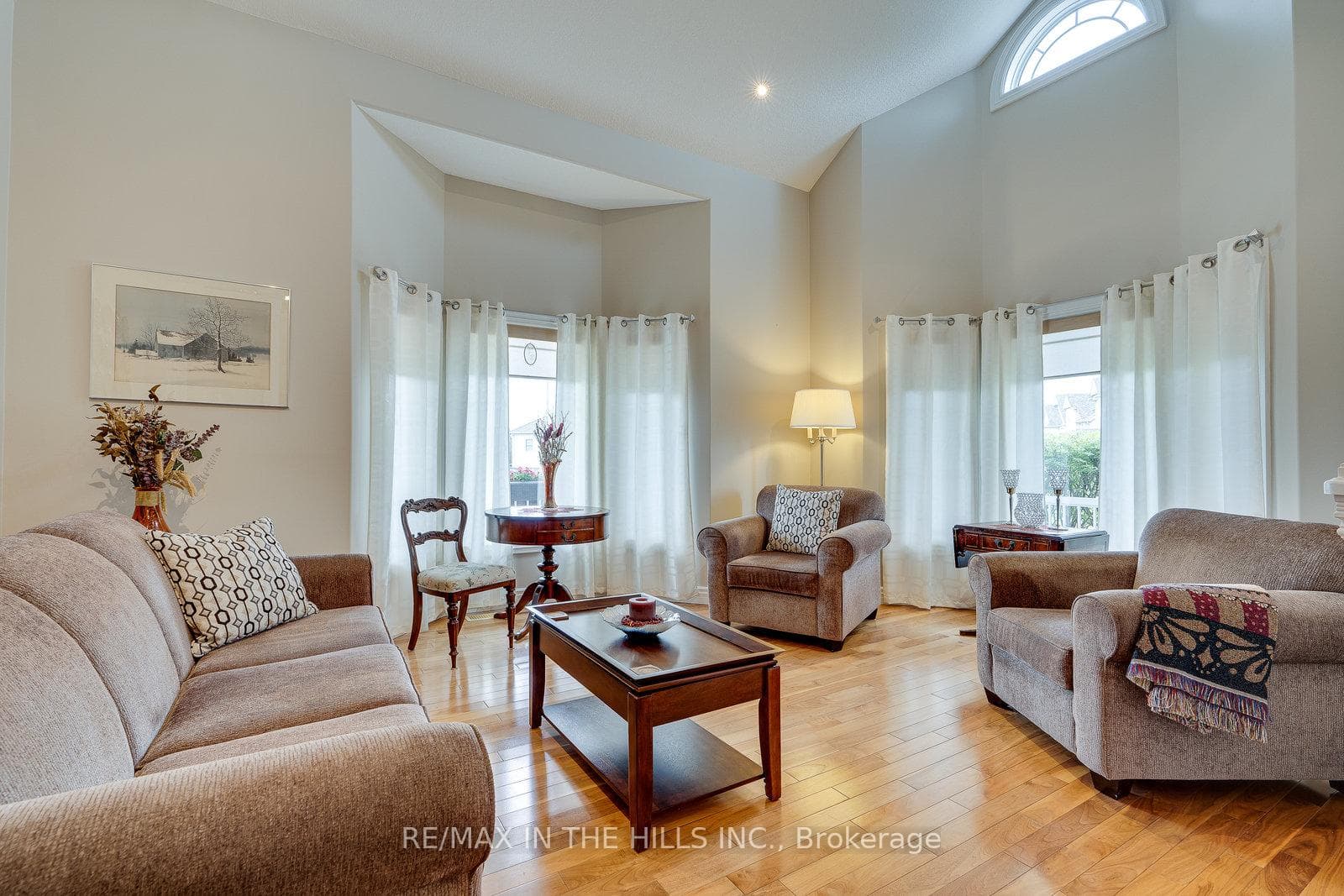25 Morrow Crescent photo 7