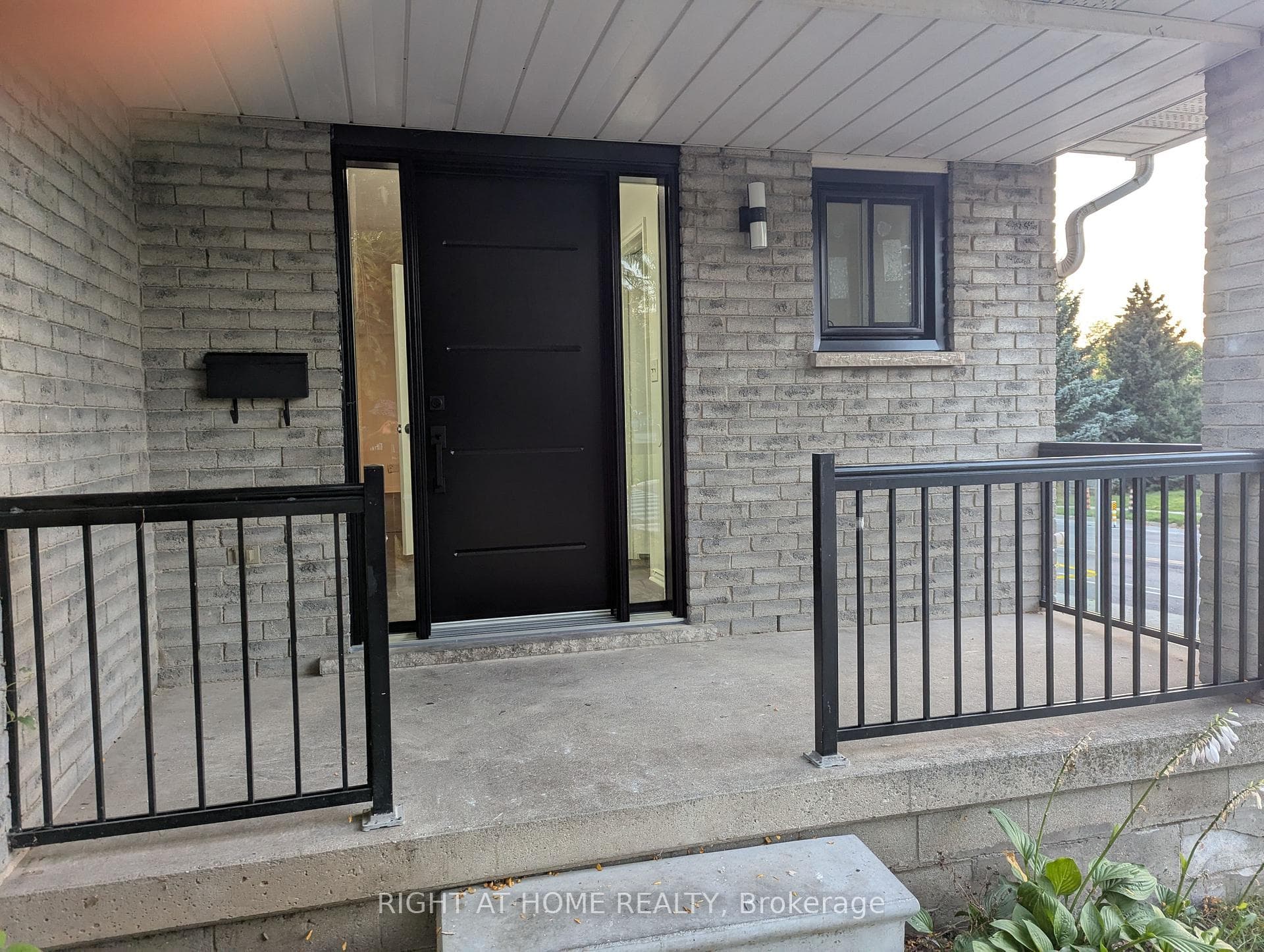 73 Skyview Drive photo 4
