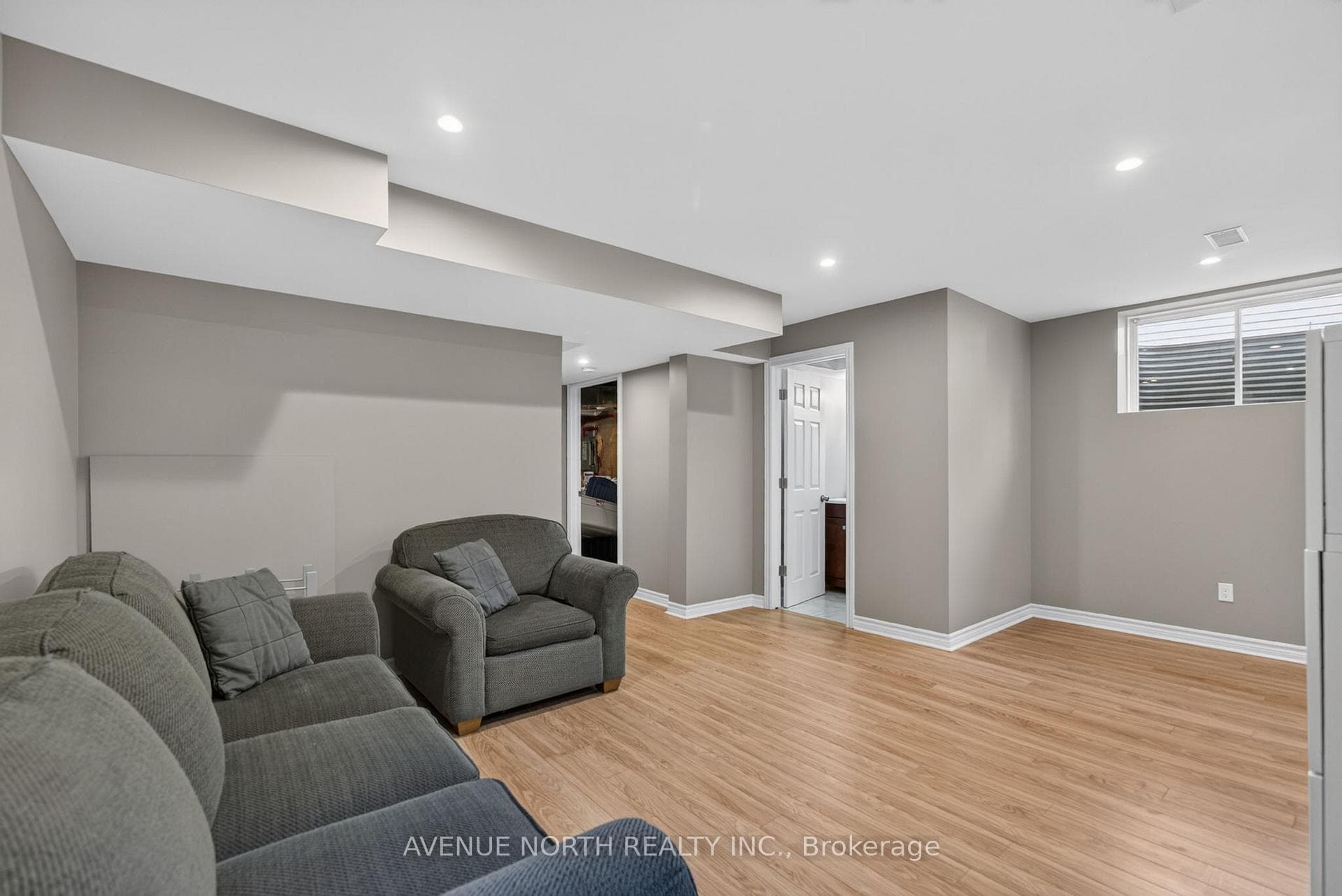 4223 Kelly Farm Drive photo 25