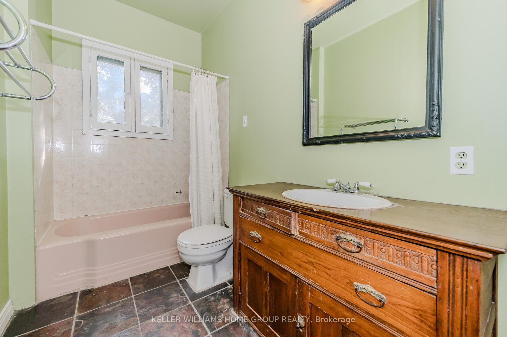413 Waterloo Avenue photo 17