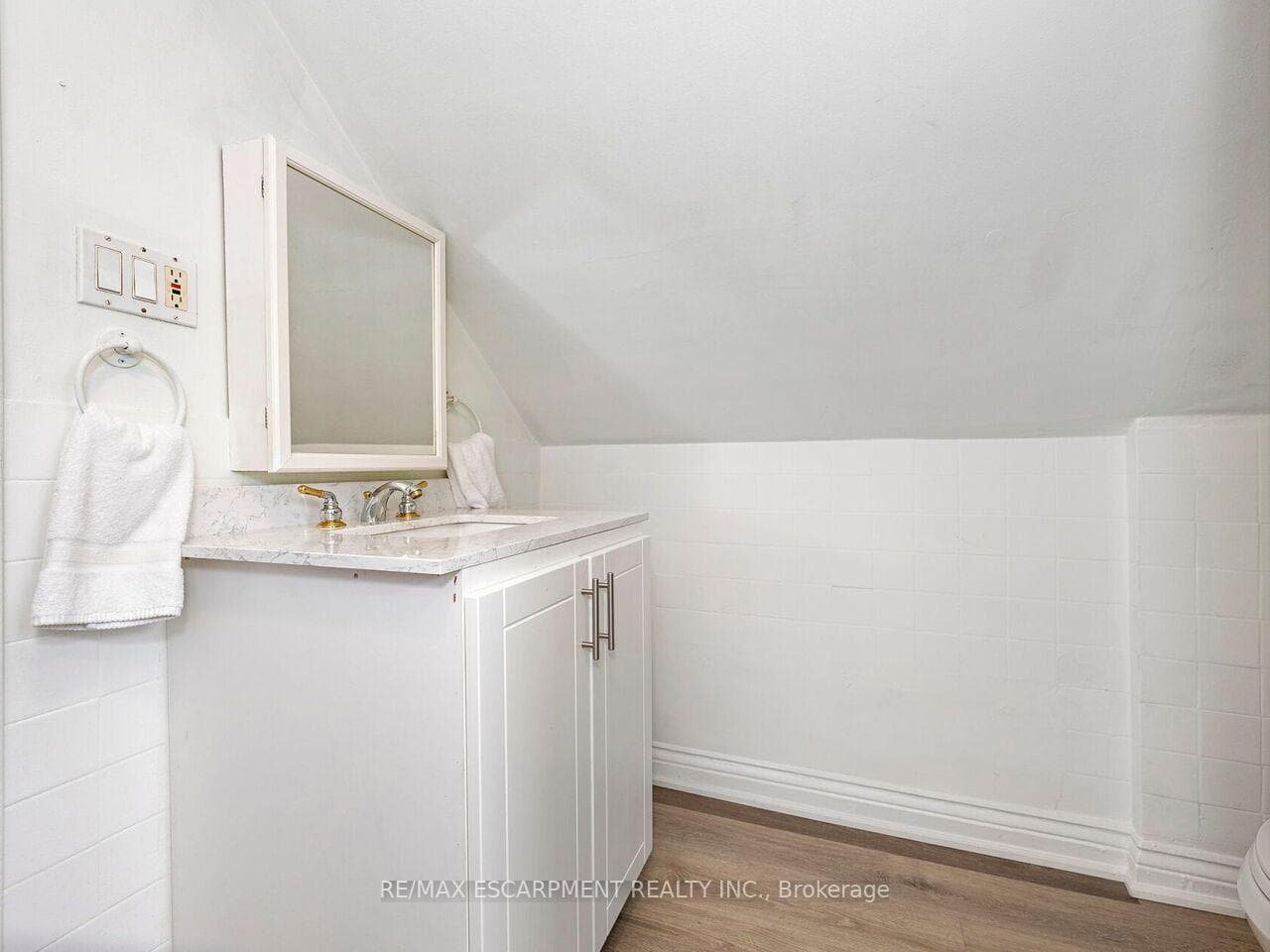 52 Stapleton Avenue photo 21