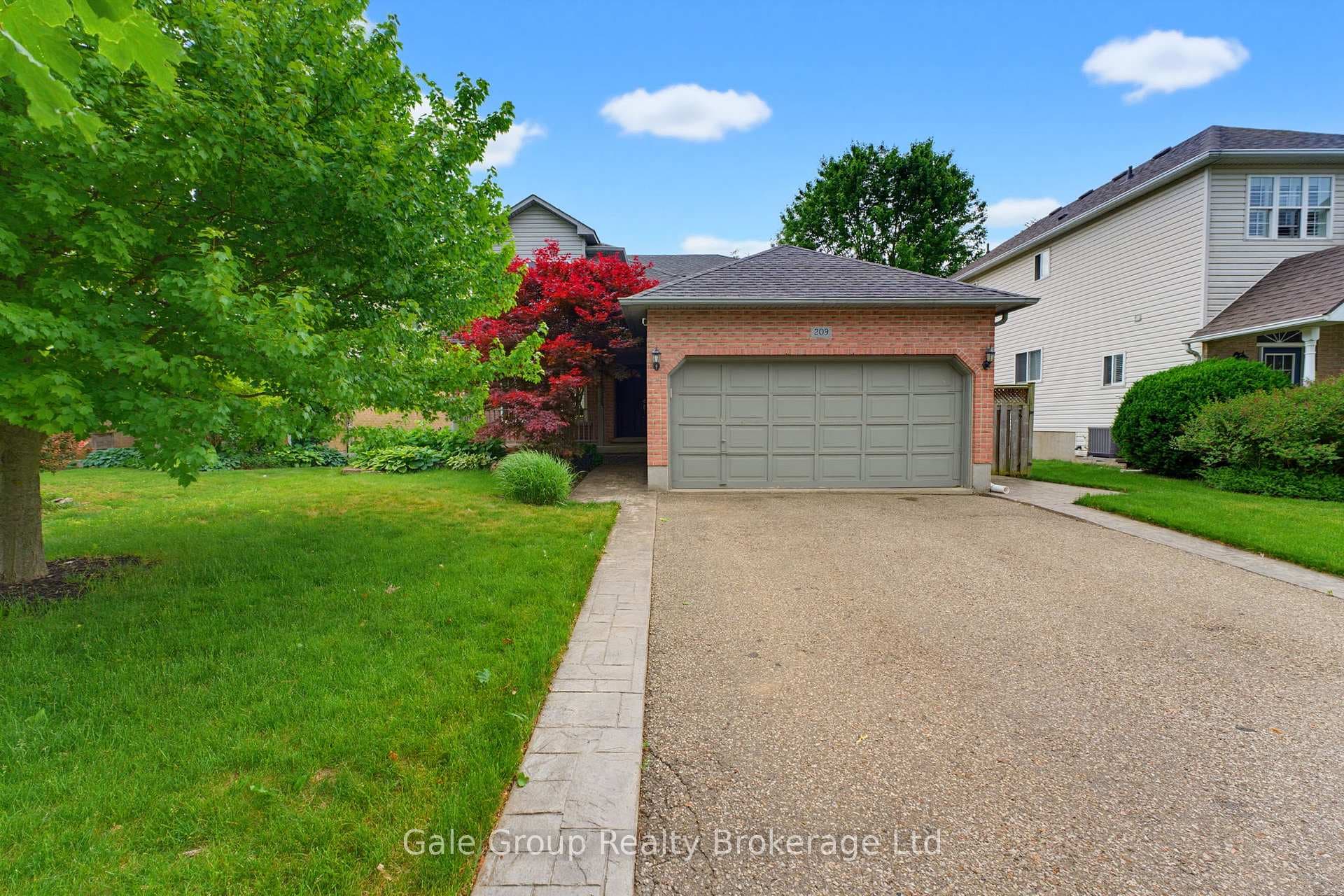 209 Hilltop Drive photo 1