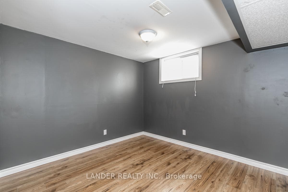 332 Walker (Basement) Avenue photo 7