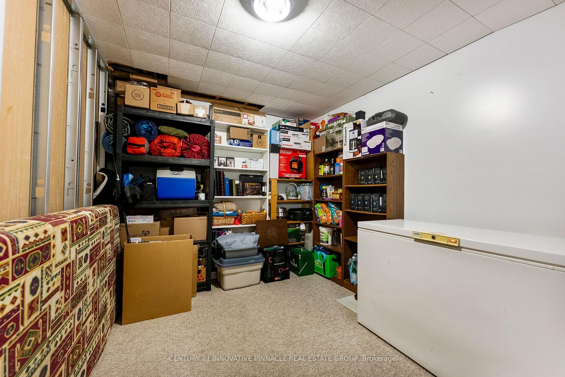 594 Herbert Street photo 18
