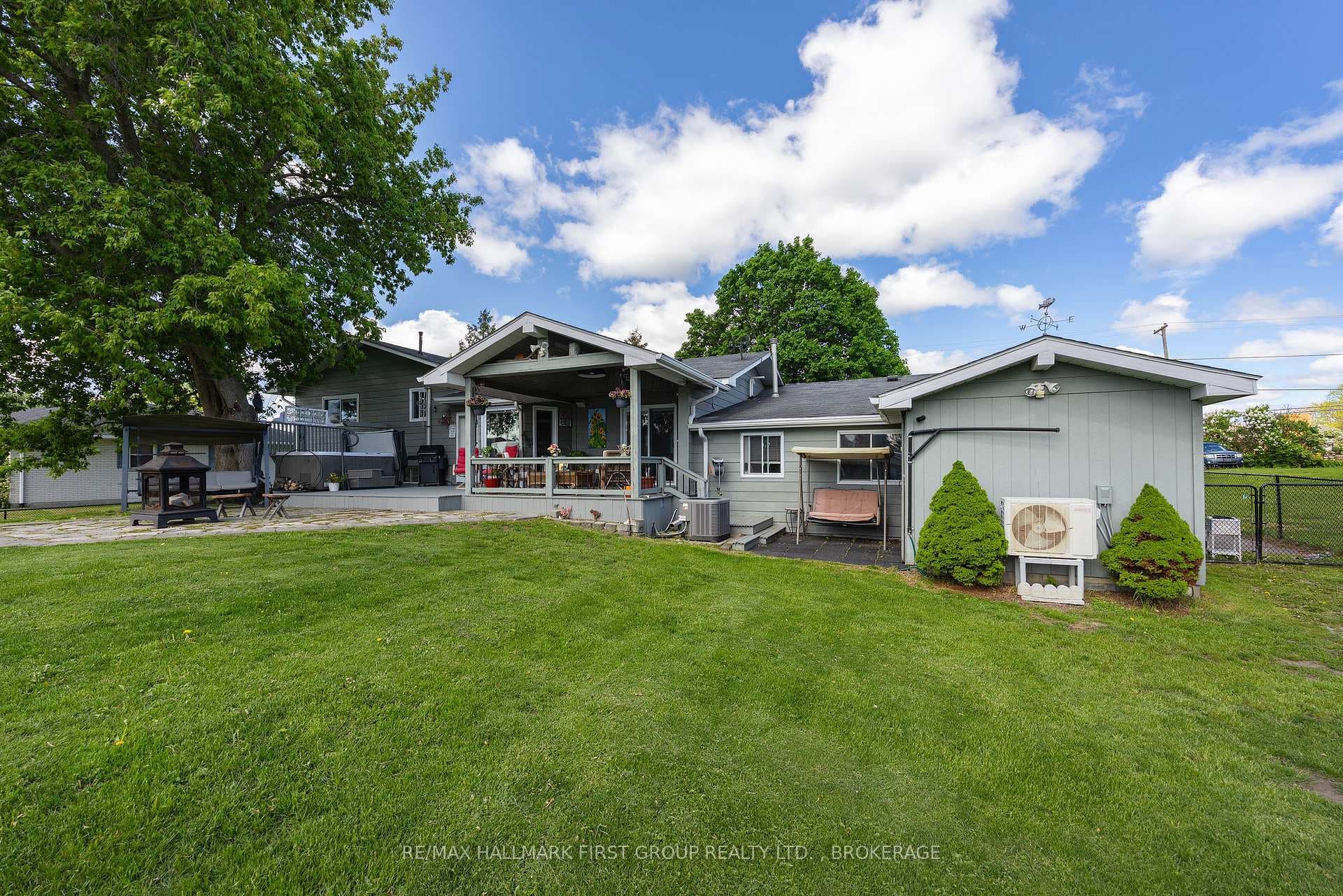 1470 Sydenham Road photo 35
