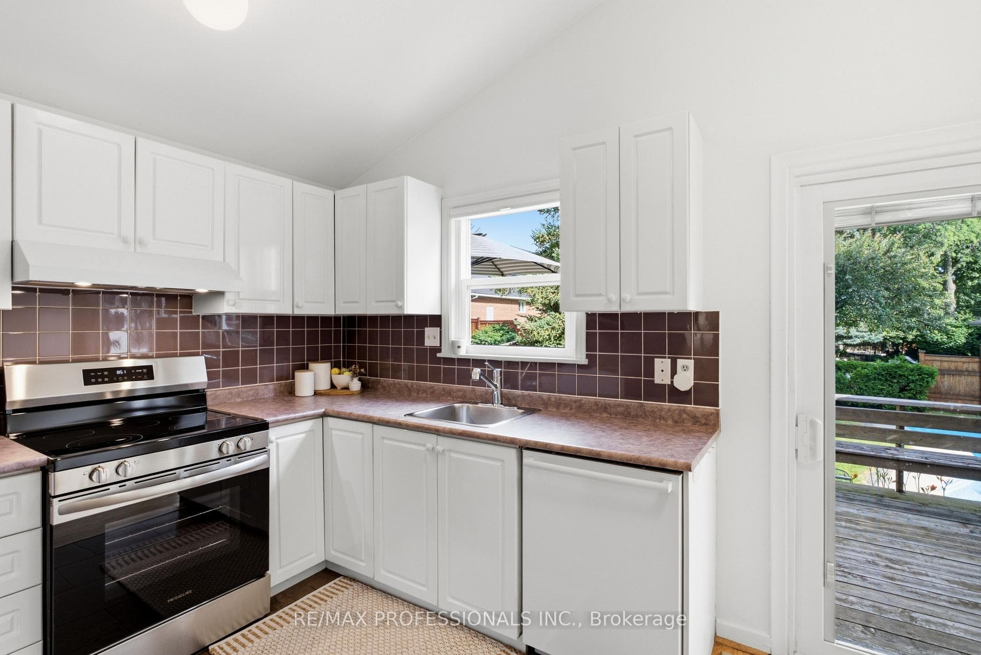 89 Glen Agar Drive photo 18