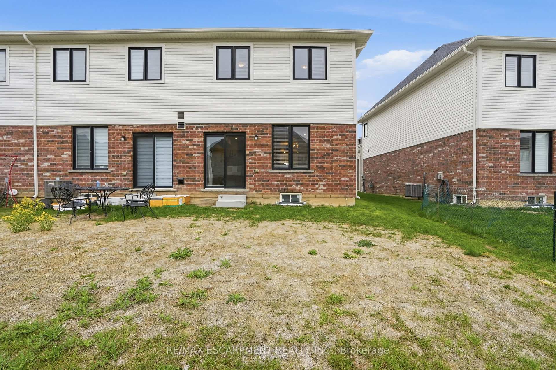 19 Mia Drive photo 33