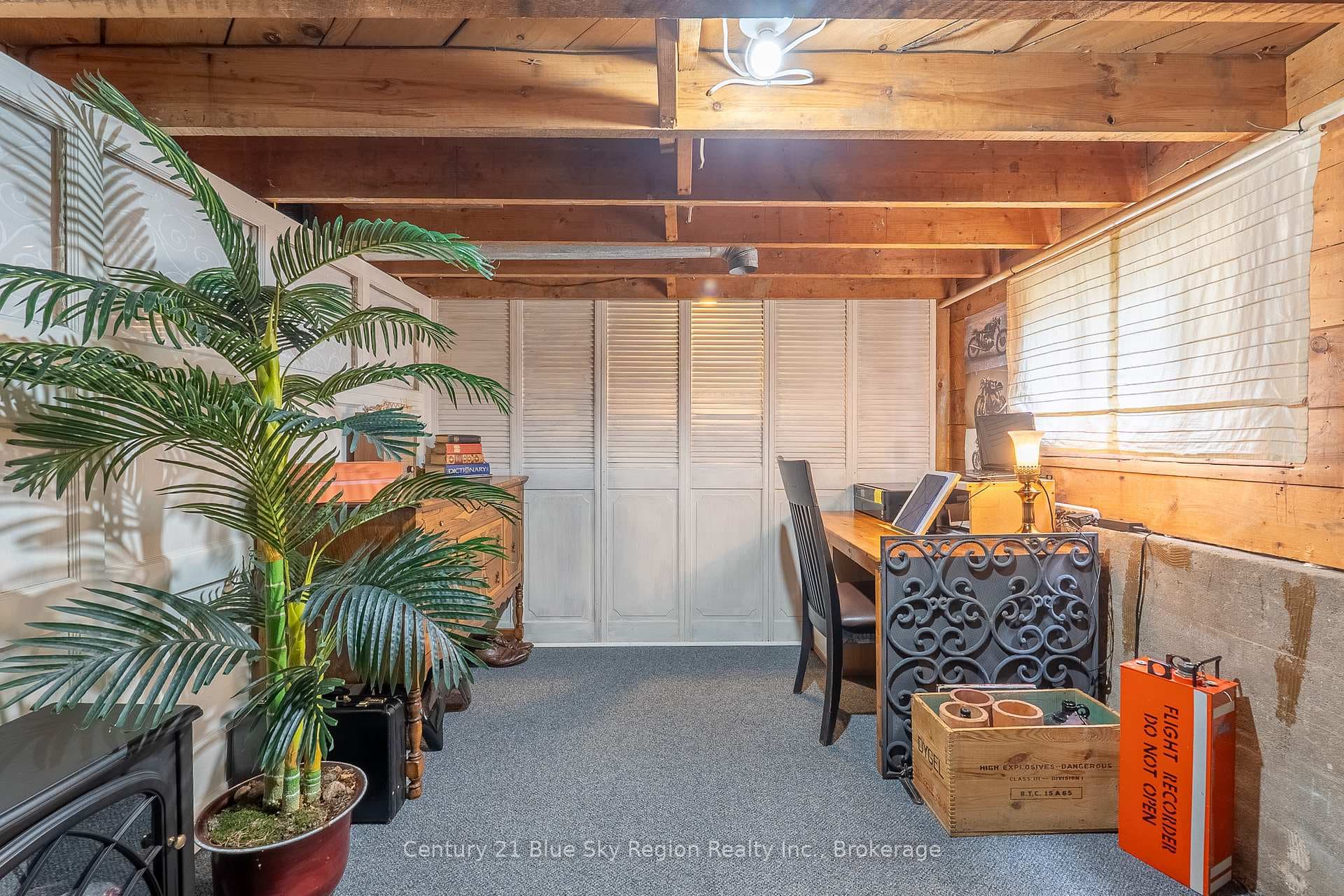 54 Whitney Avenue photo 29
