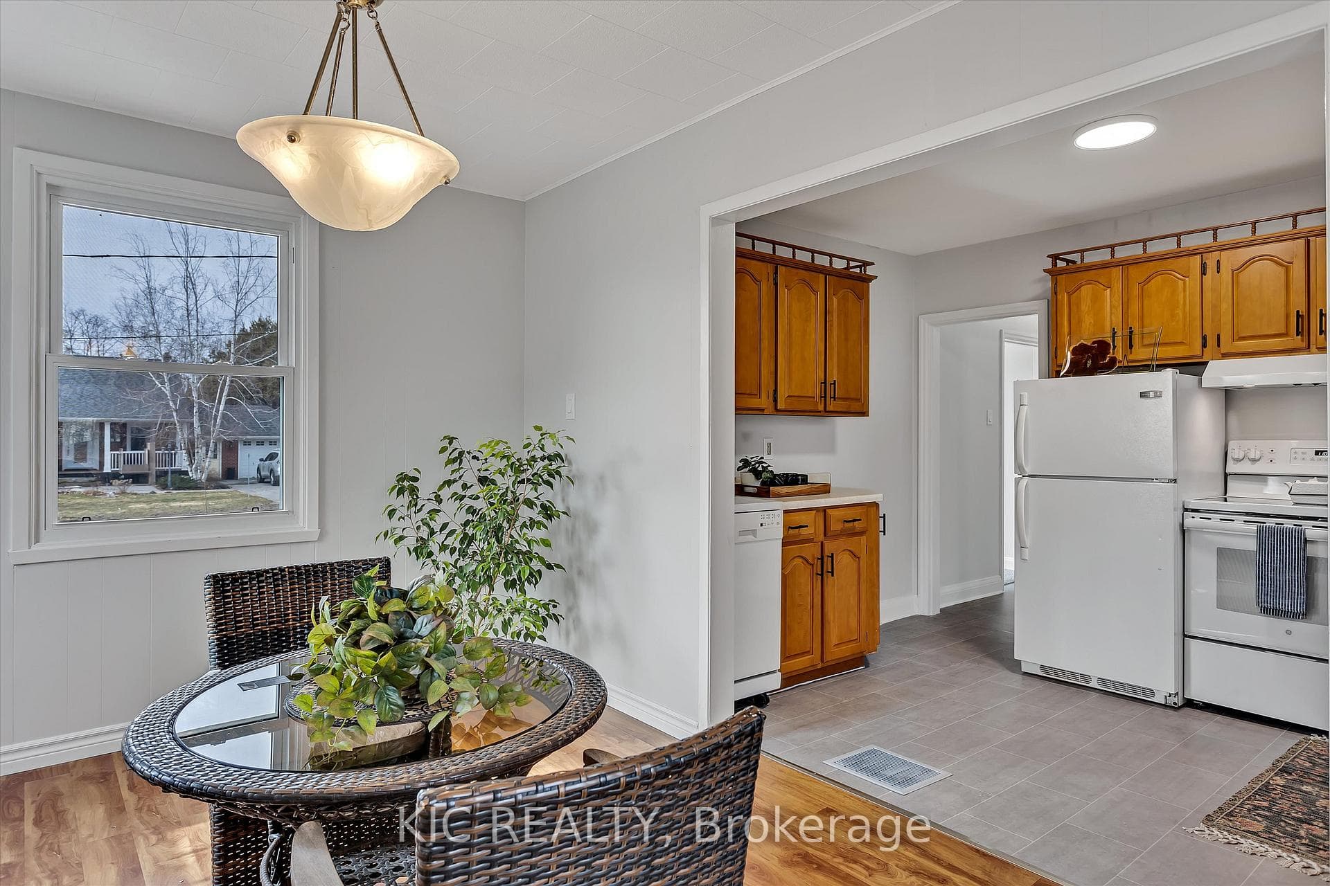20 Mcnab Avenue photo 7