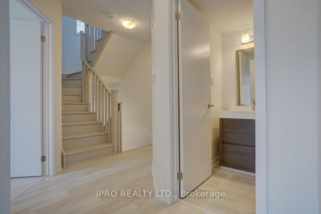 1865 Pickering Parkway Unit 801 photo 24