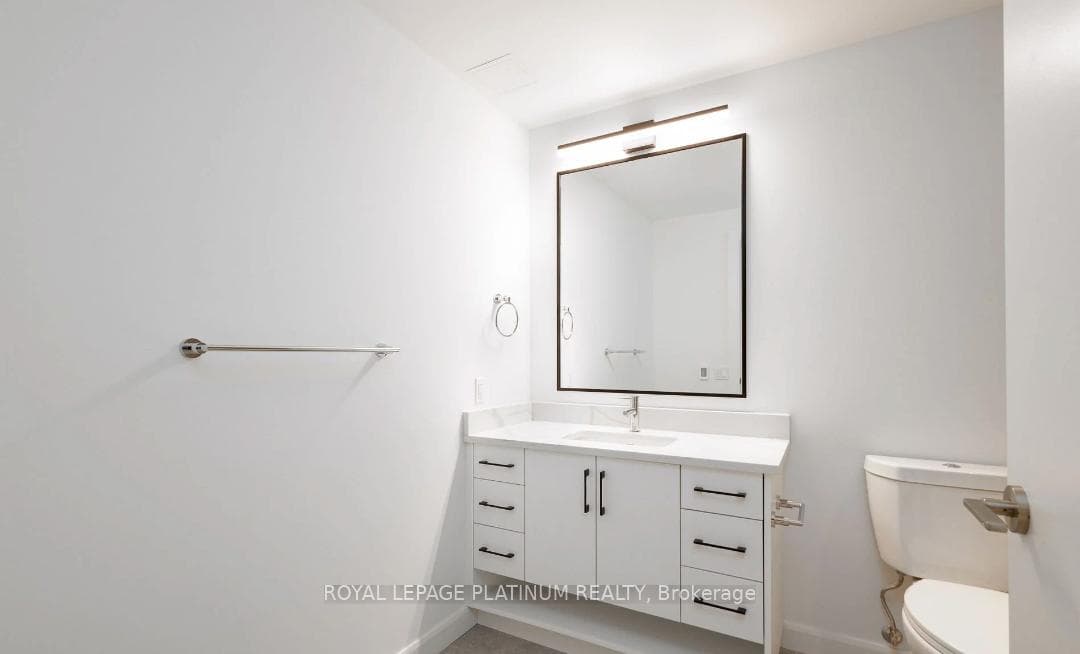 741 King Street Unit 1310 photo 3