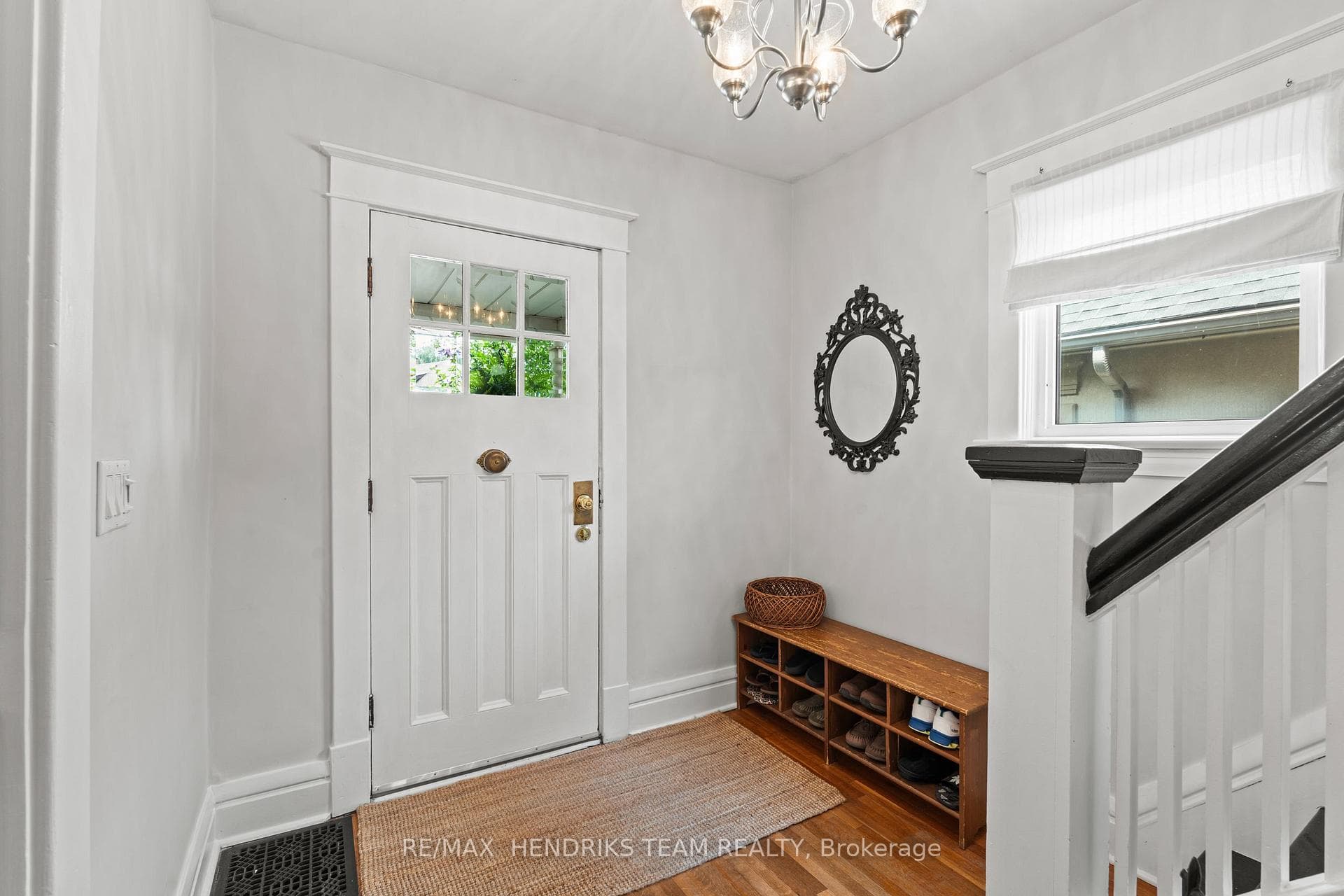 150 York Street photo 9