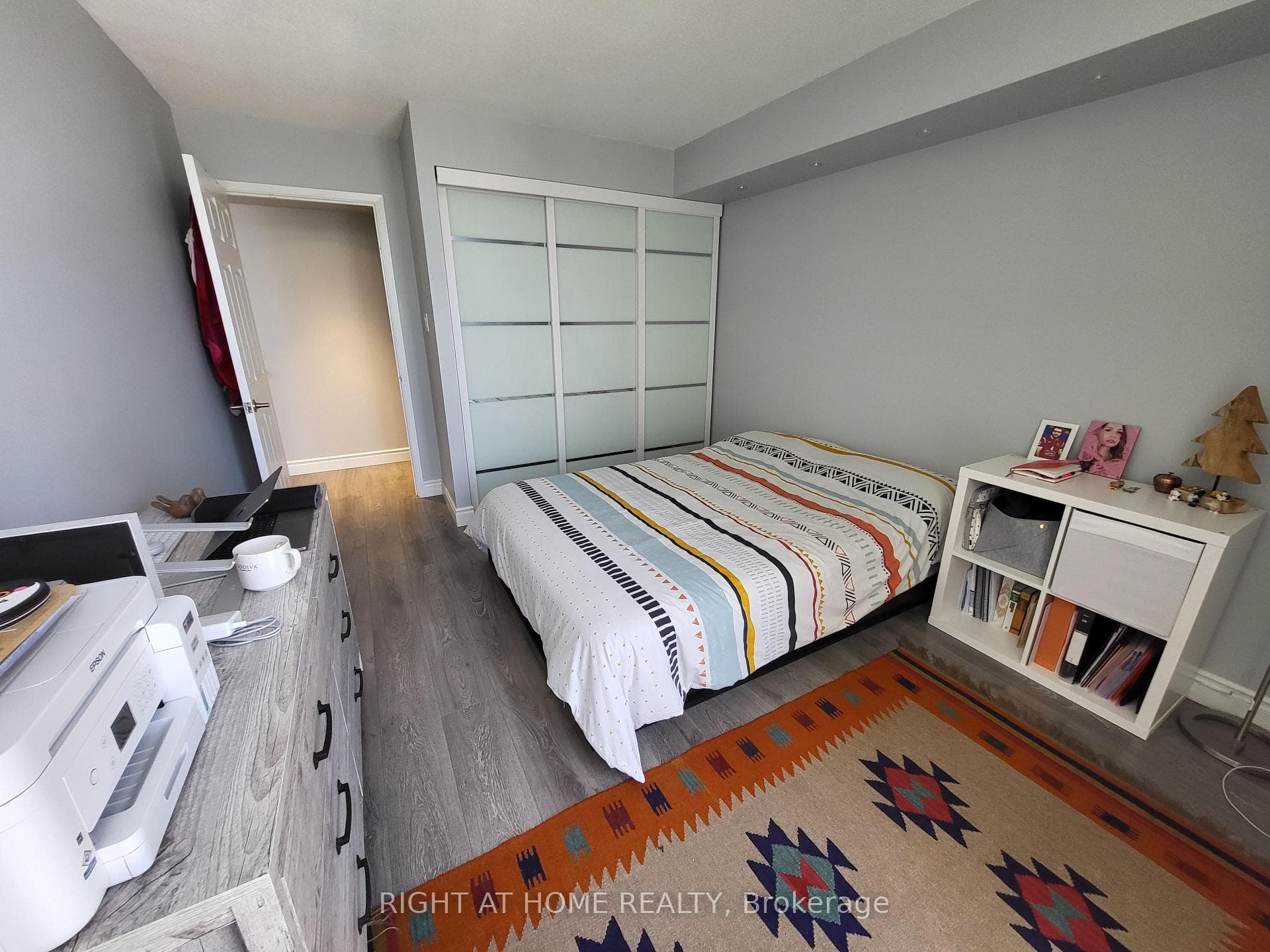 50 Eglinton Avenue Unit 1204 photo 18