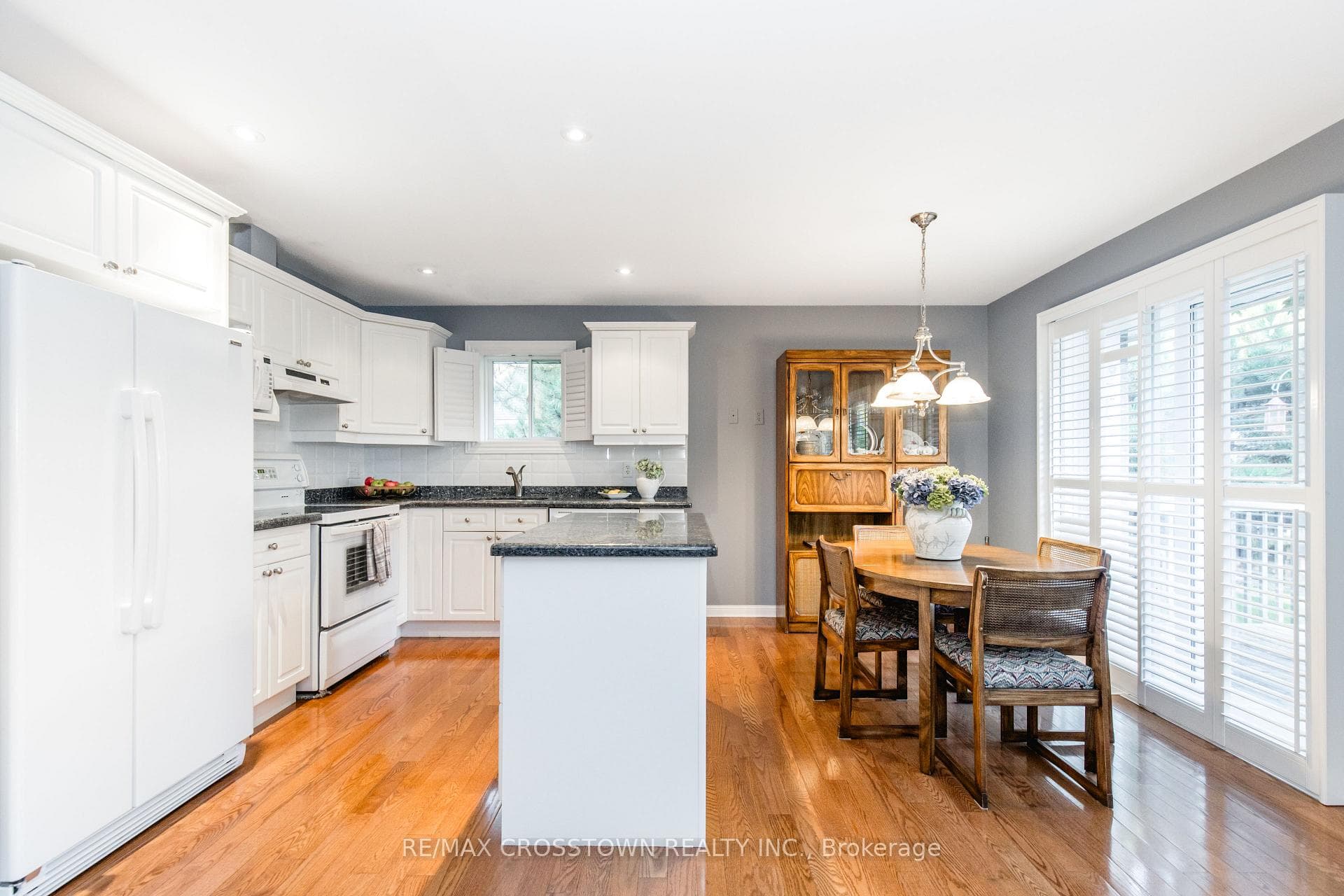 358 Little Avenue Unit 16 photo 13
