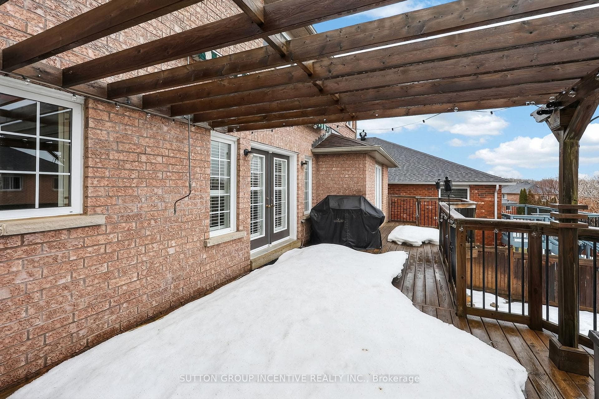 26 Prince Of Wales Drive photo 36