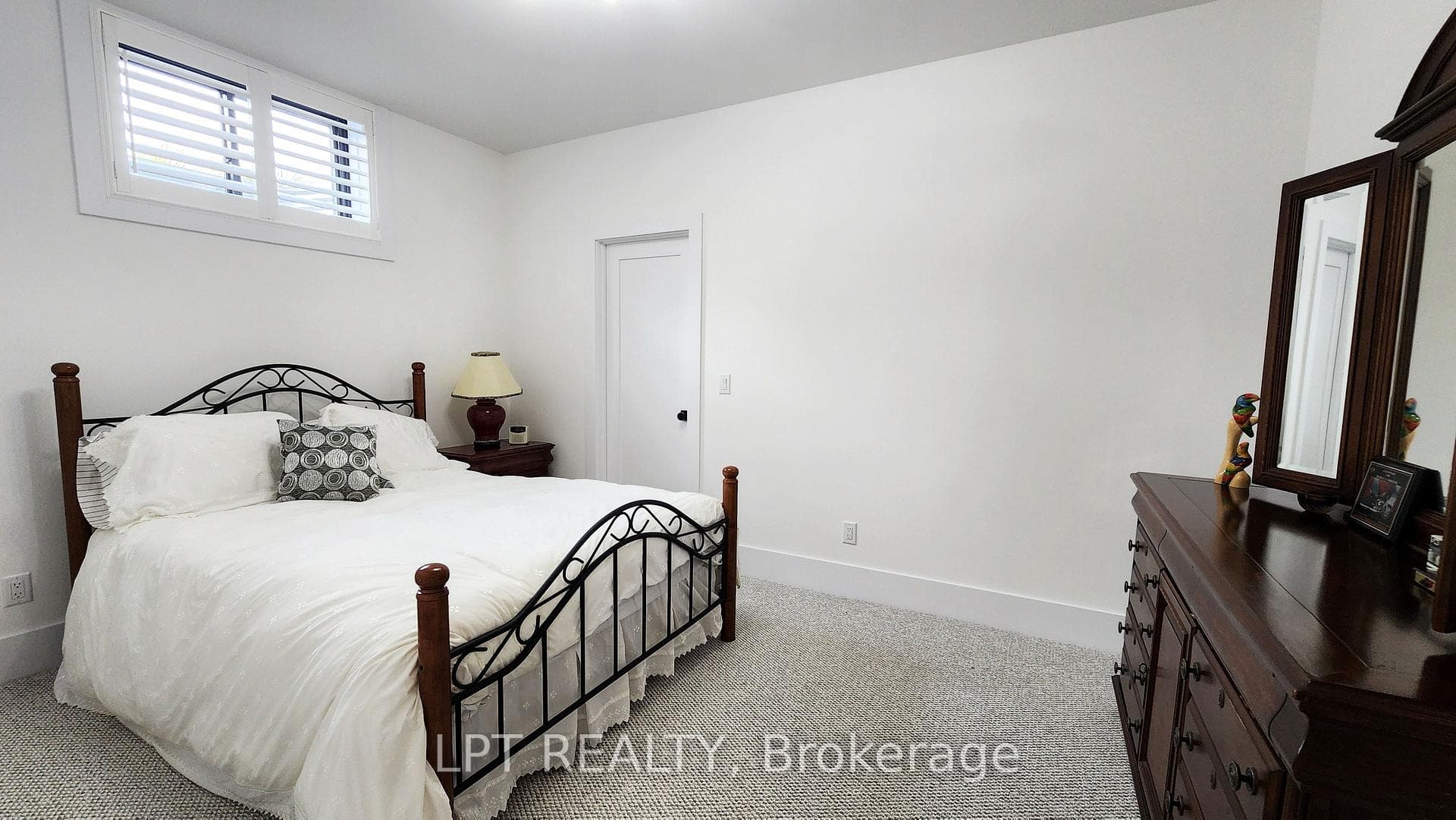 15 Byers Street photo 35