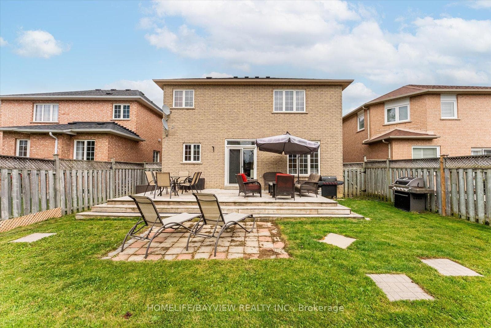 70 Raintree Crescent photo 38