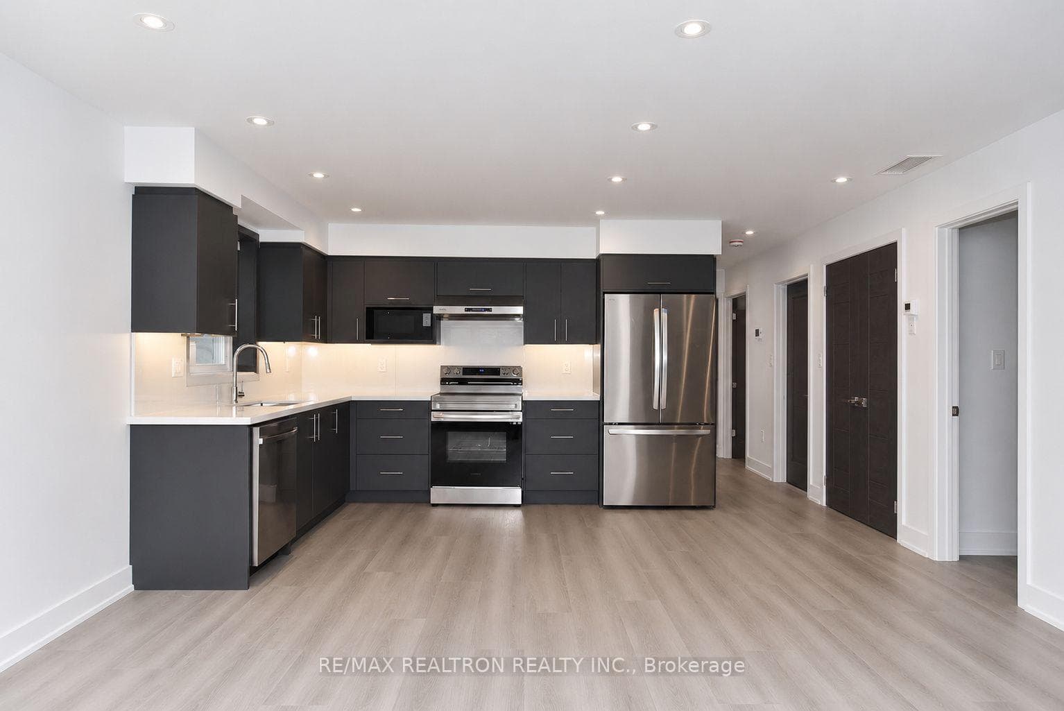 230 Boon Avenue Unit 5 photo 9