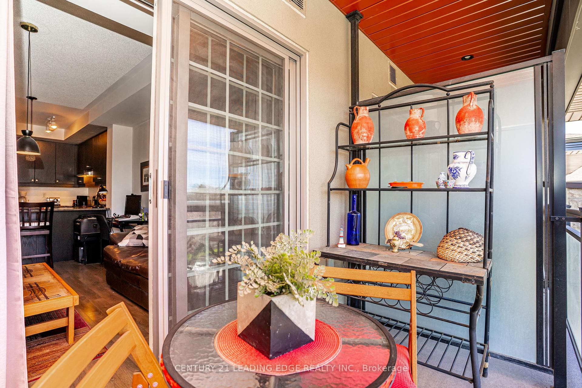 570 Lolita Gardens Unit 421 photo 19