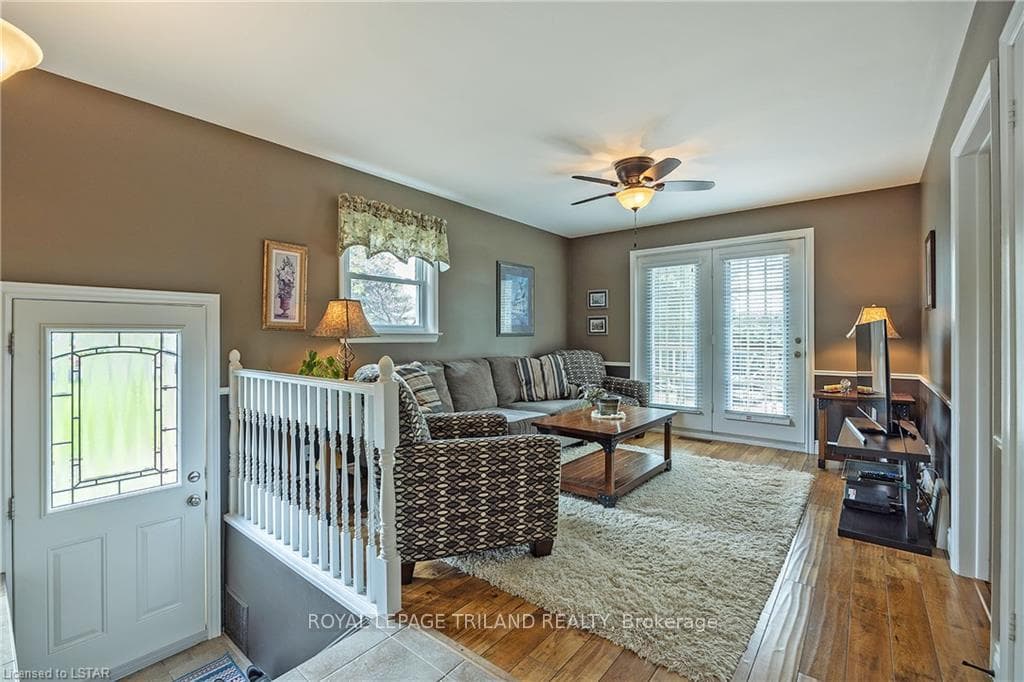 683 Ross Street photo 23