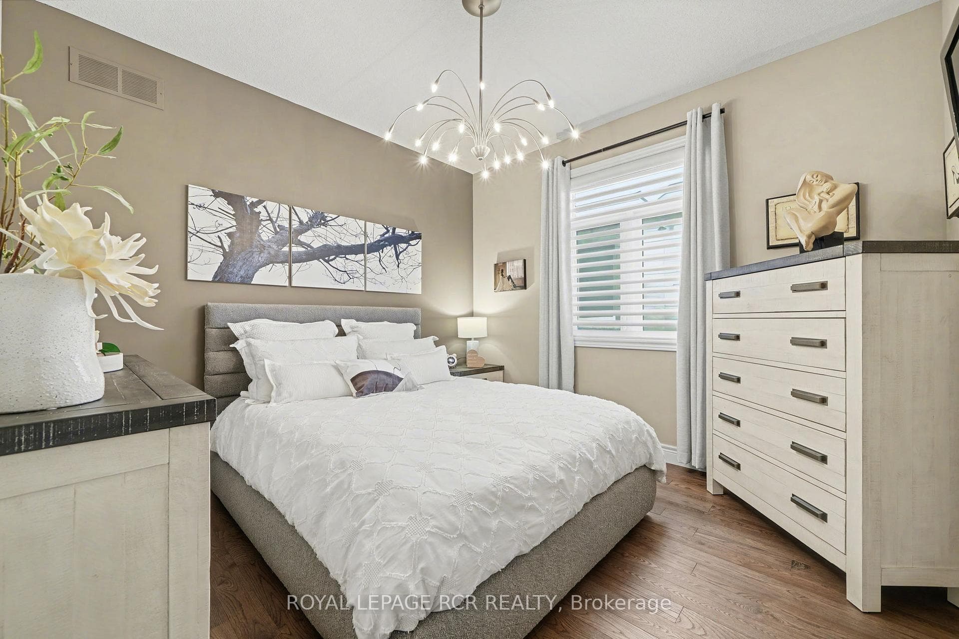 111 Taylor Drive photo 24