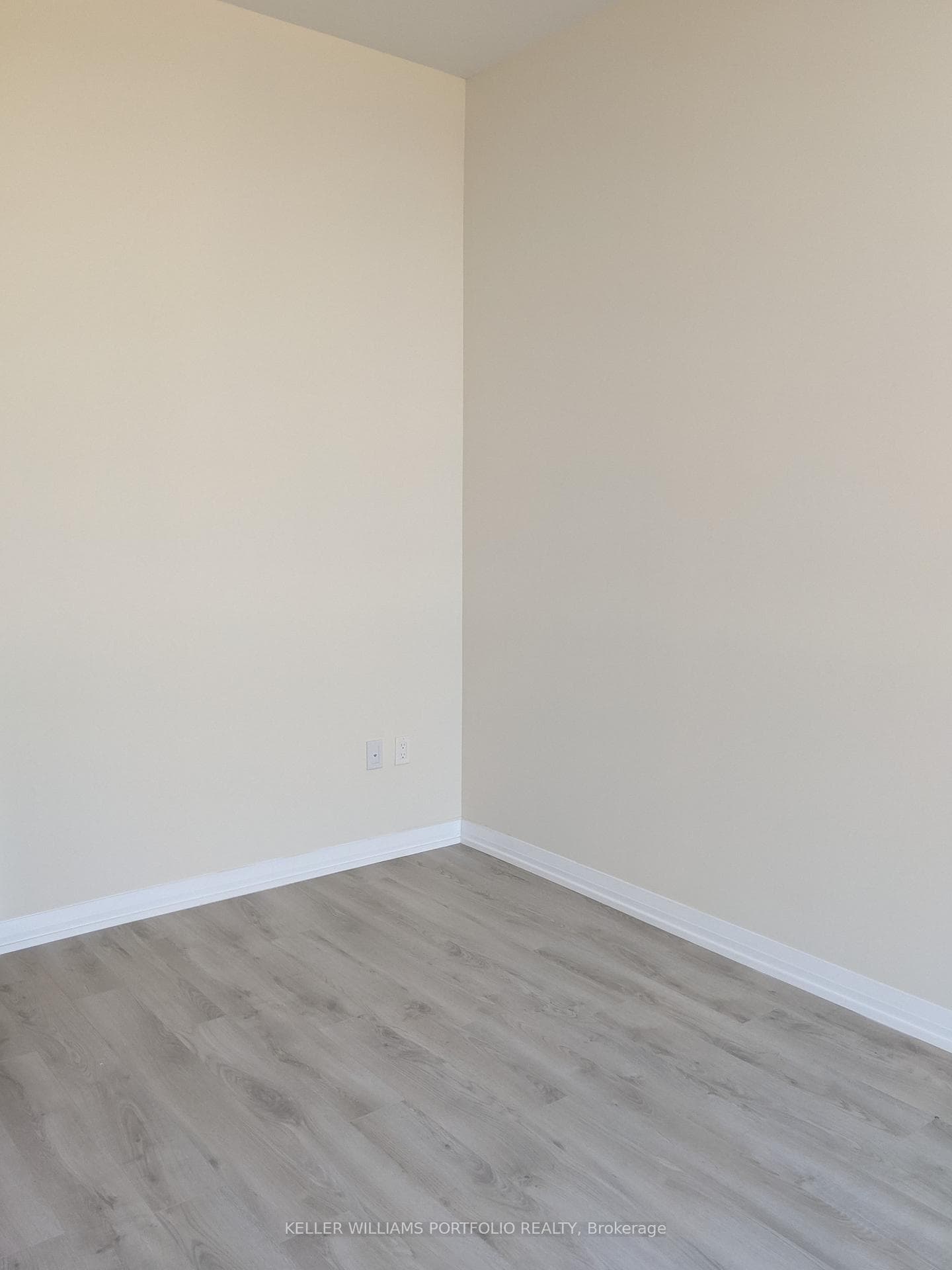 35 Watergarden Drive Unit 112 photo 5
