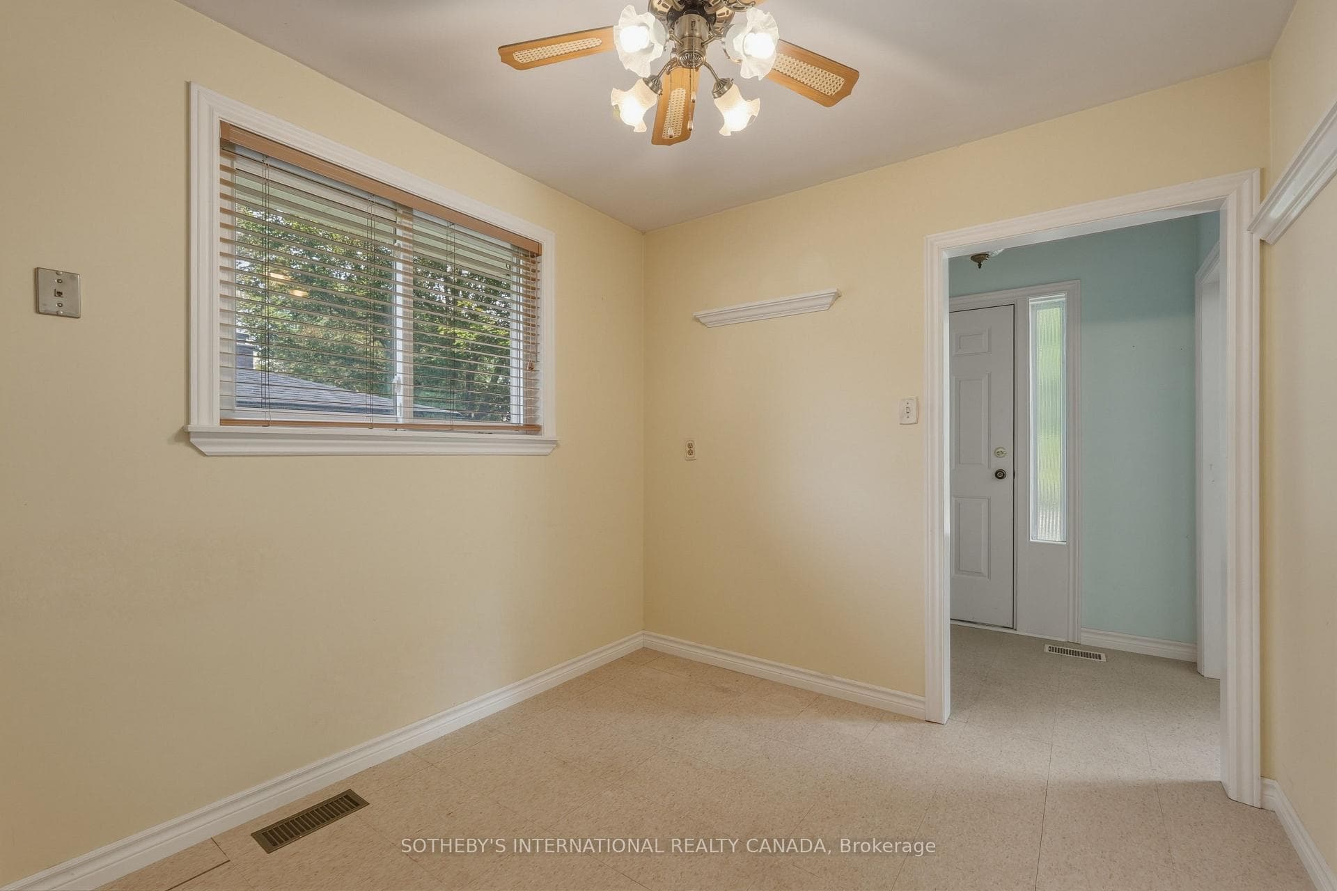 596 Maystone Court photo 8
