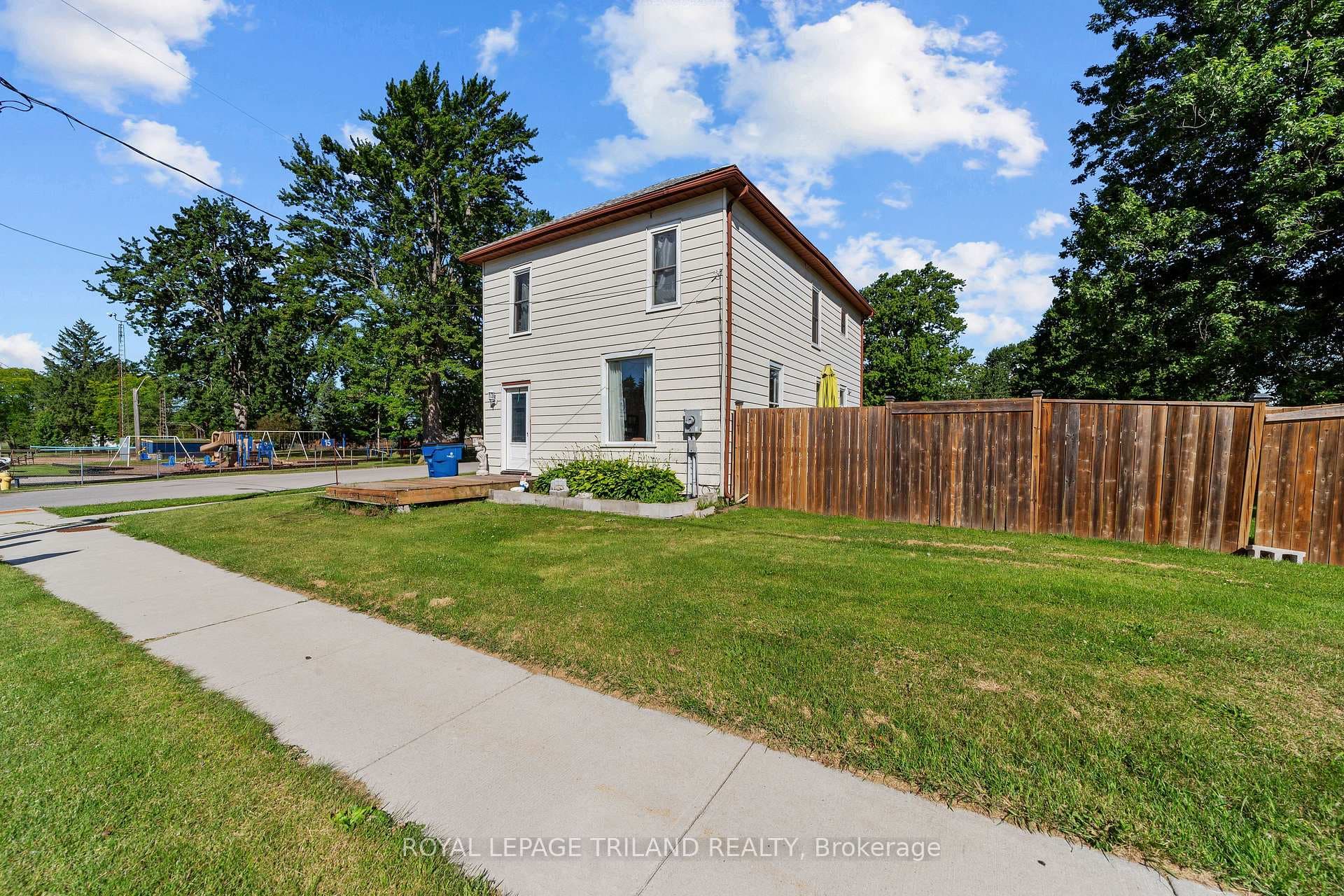 15 Dundas Street photo 8