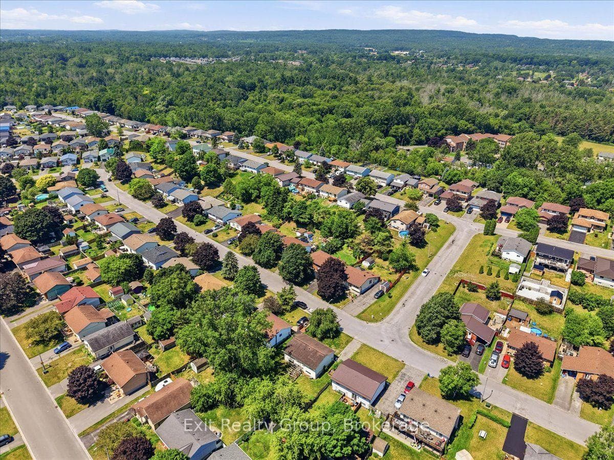 23 Van Alstine Drive photo 11
