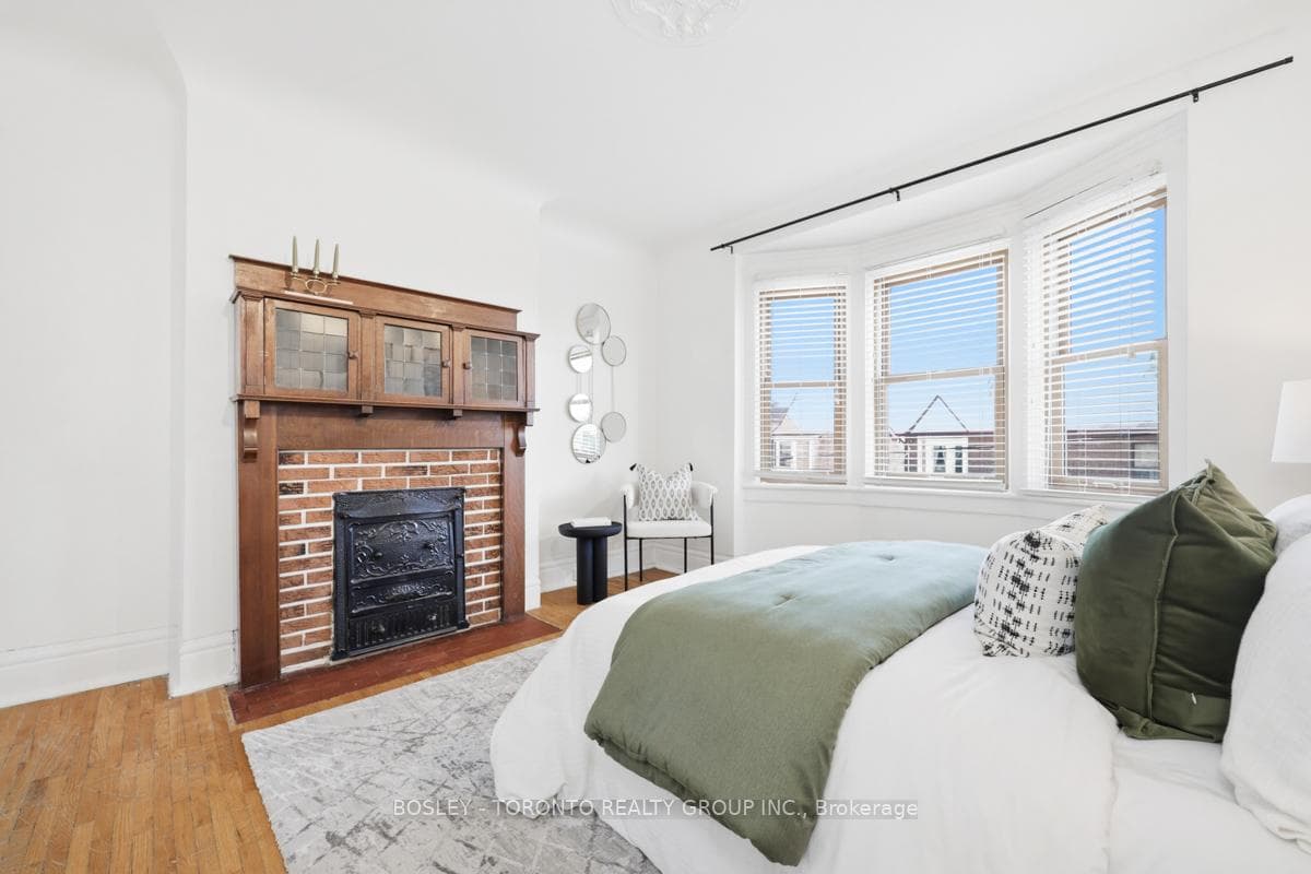 62 Hallam Street photo 36
