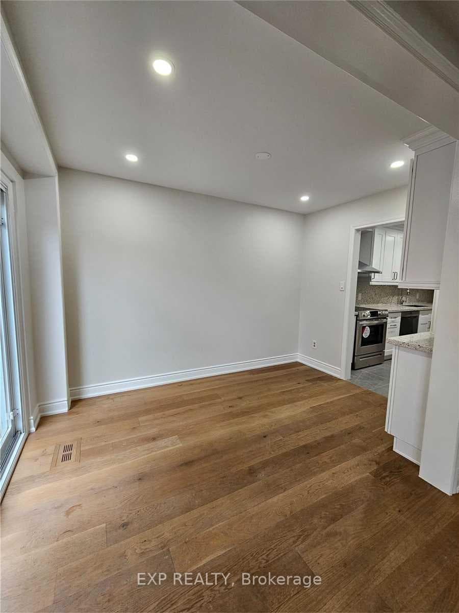 2700 Battleford Road Unit 24 photo 9