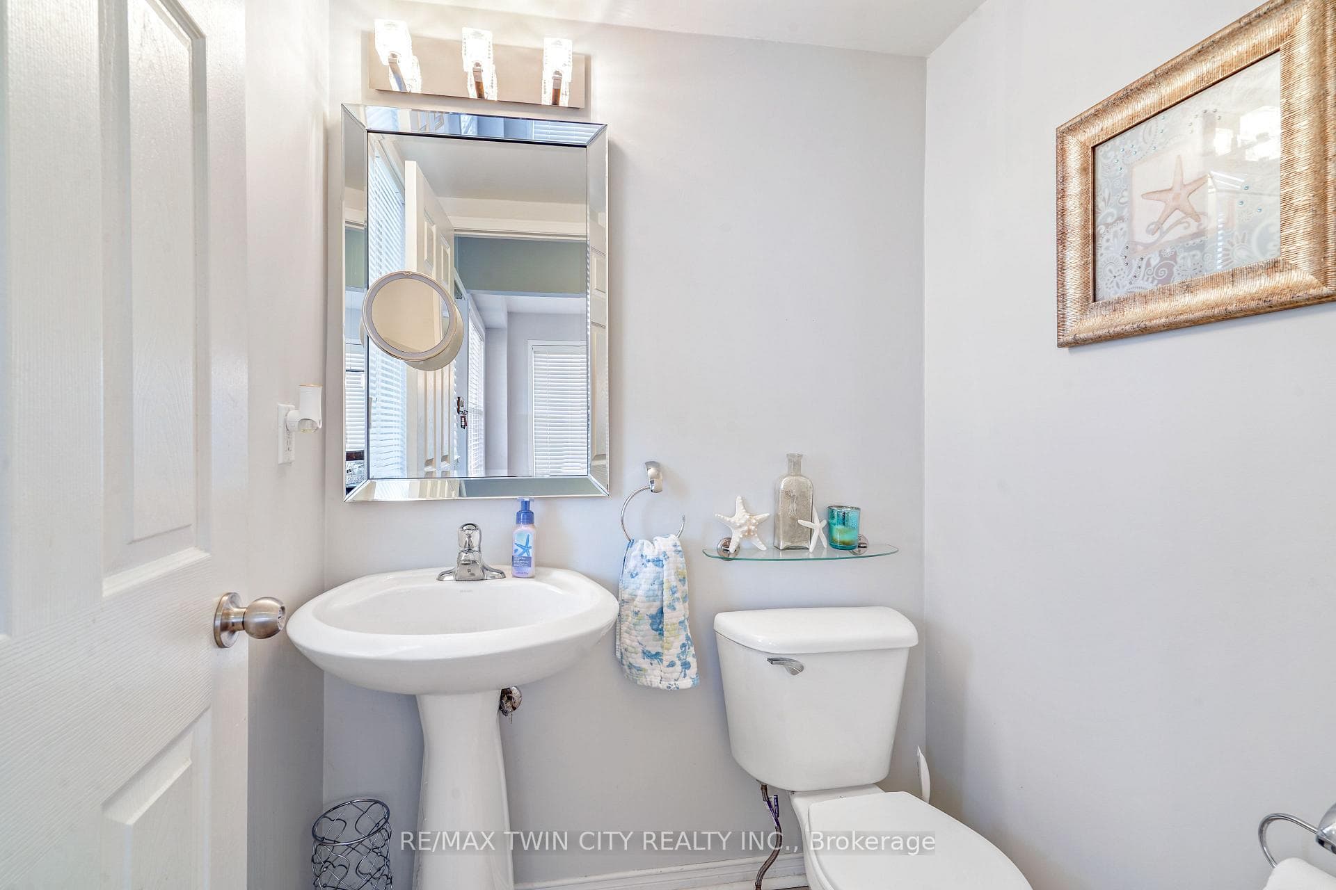 216 Osborn Avenue photo 16