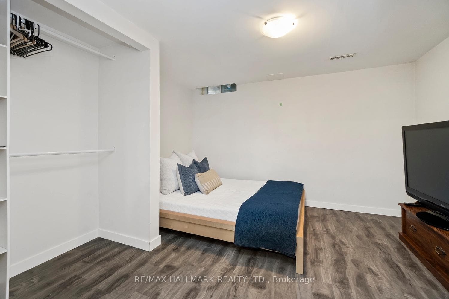 37 Lewin Crescent photo 25