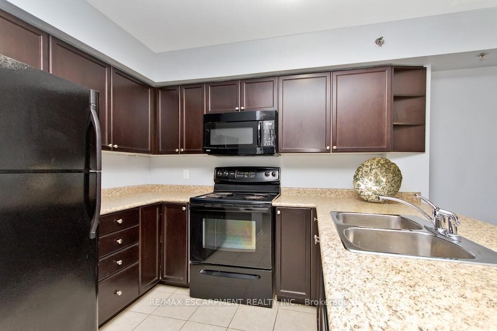 3070 Rotary Way Unit 215 photo 7