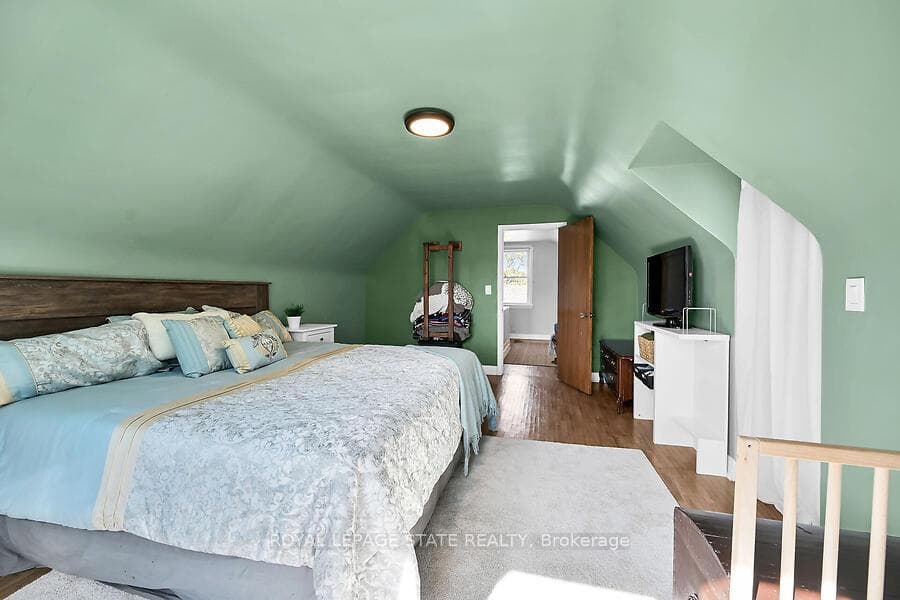 196 West 19th Street photo 27