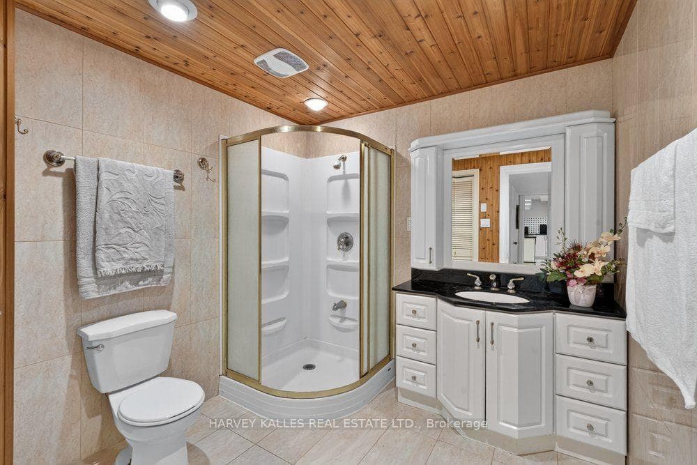 898 Stonehaven Avenue photo 40