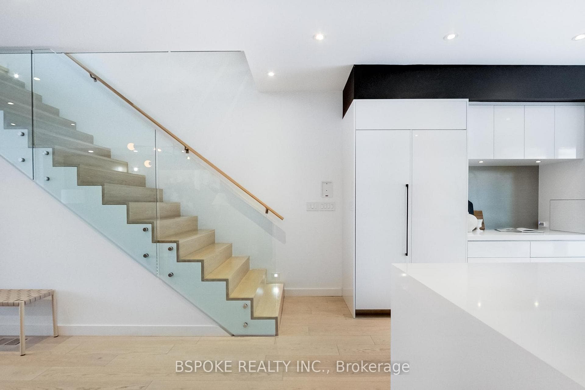 270 Indian Grove photo 16