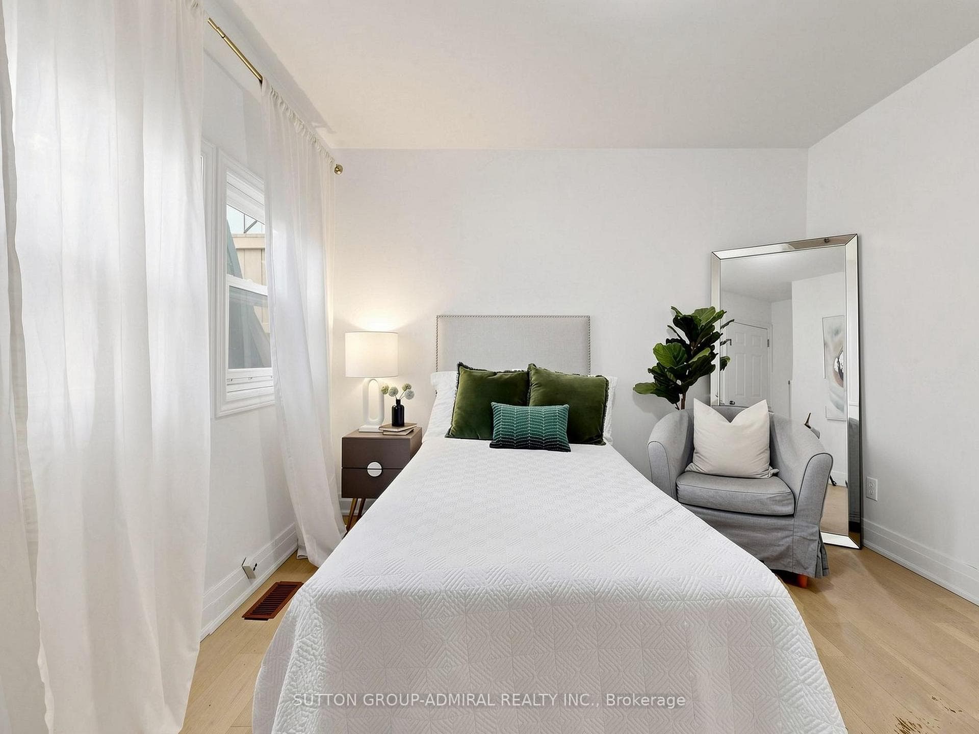 275 Victoria Park Avenue photo 21