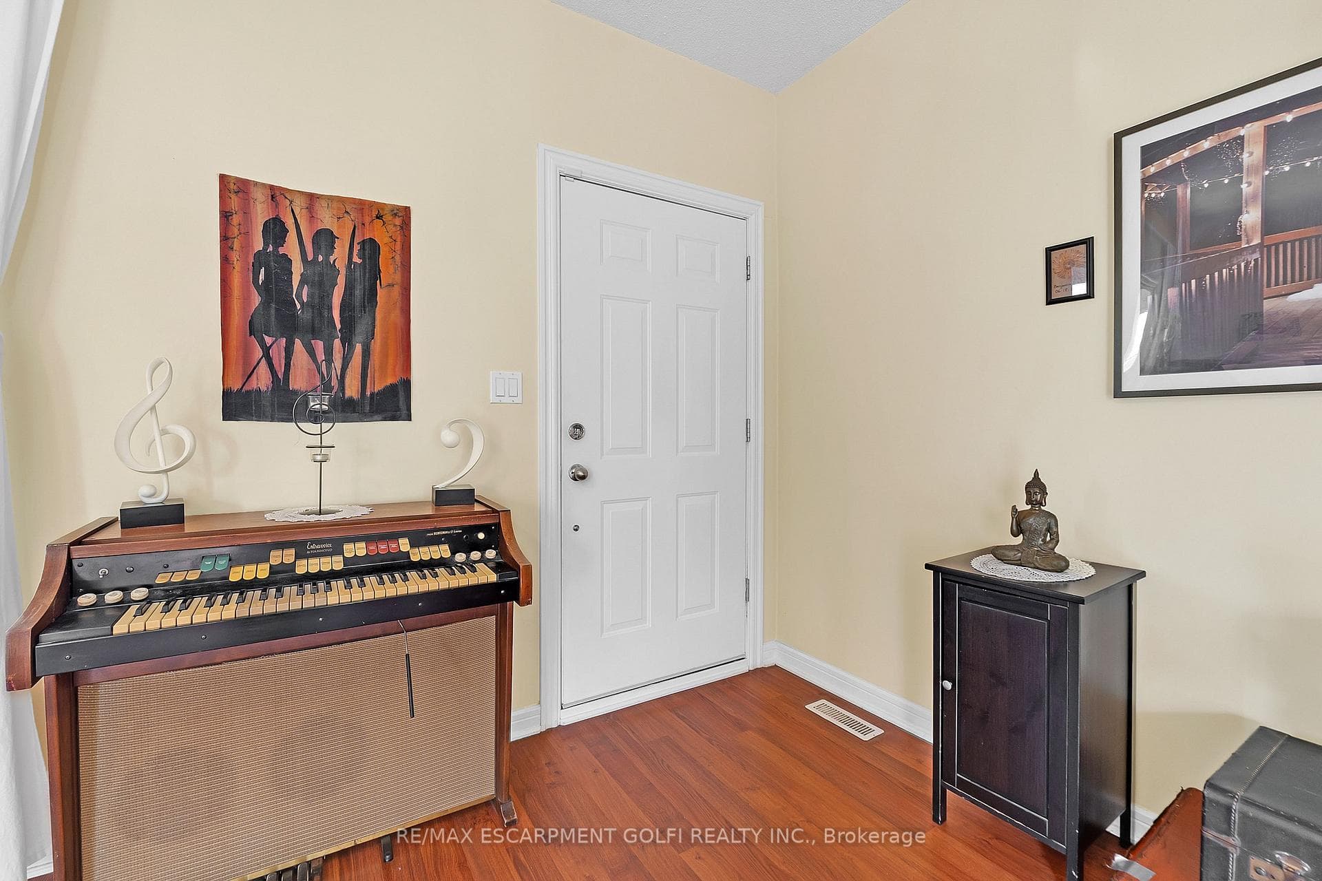 477 Cannon Street photo 5