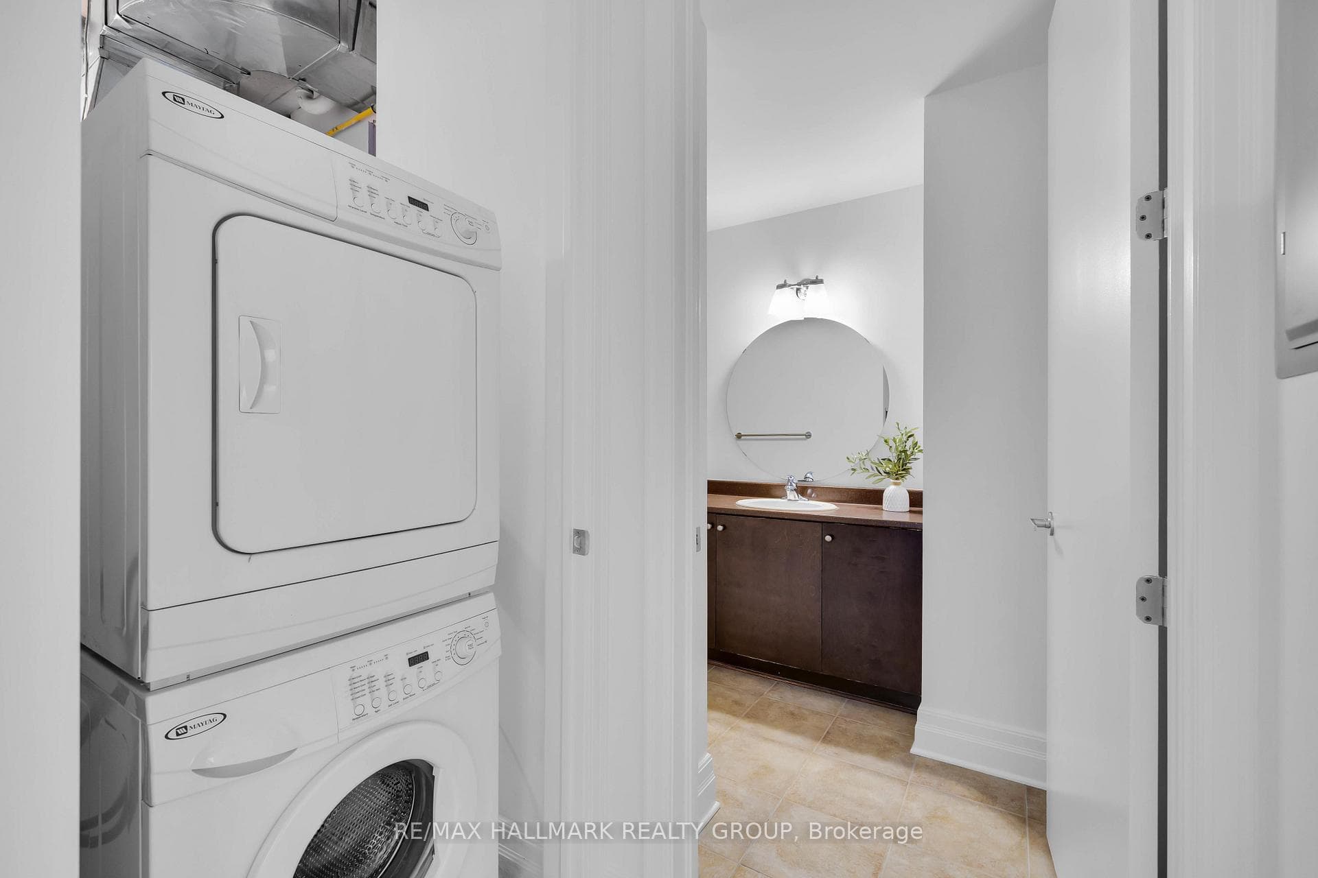 420 Berkley Avenue Unit 705 photo 17