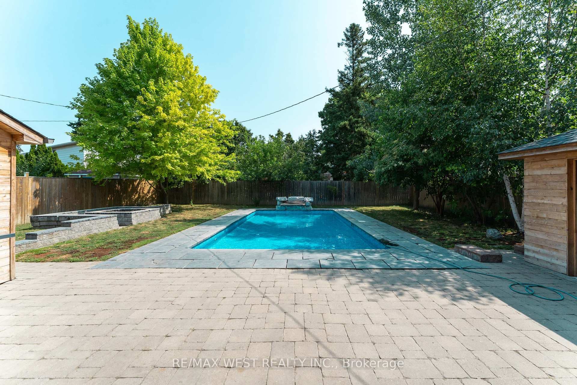 139 Redgrave Drive photo 19