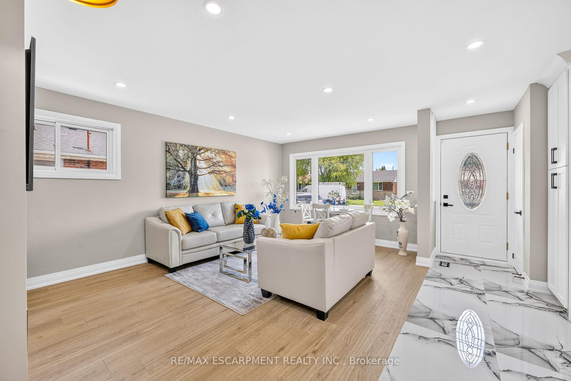 150 Howard Avenue photo 10