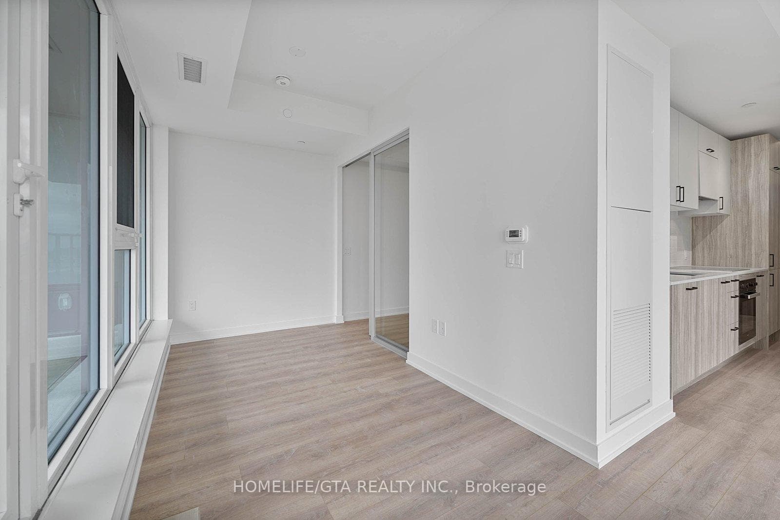 5 Quarrington Lane Unit 1711 photo 16