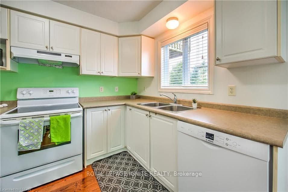 3320 Meadowgate Boulevard Unit 240 photo 15