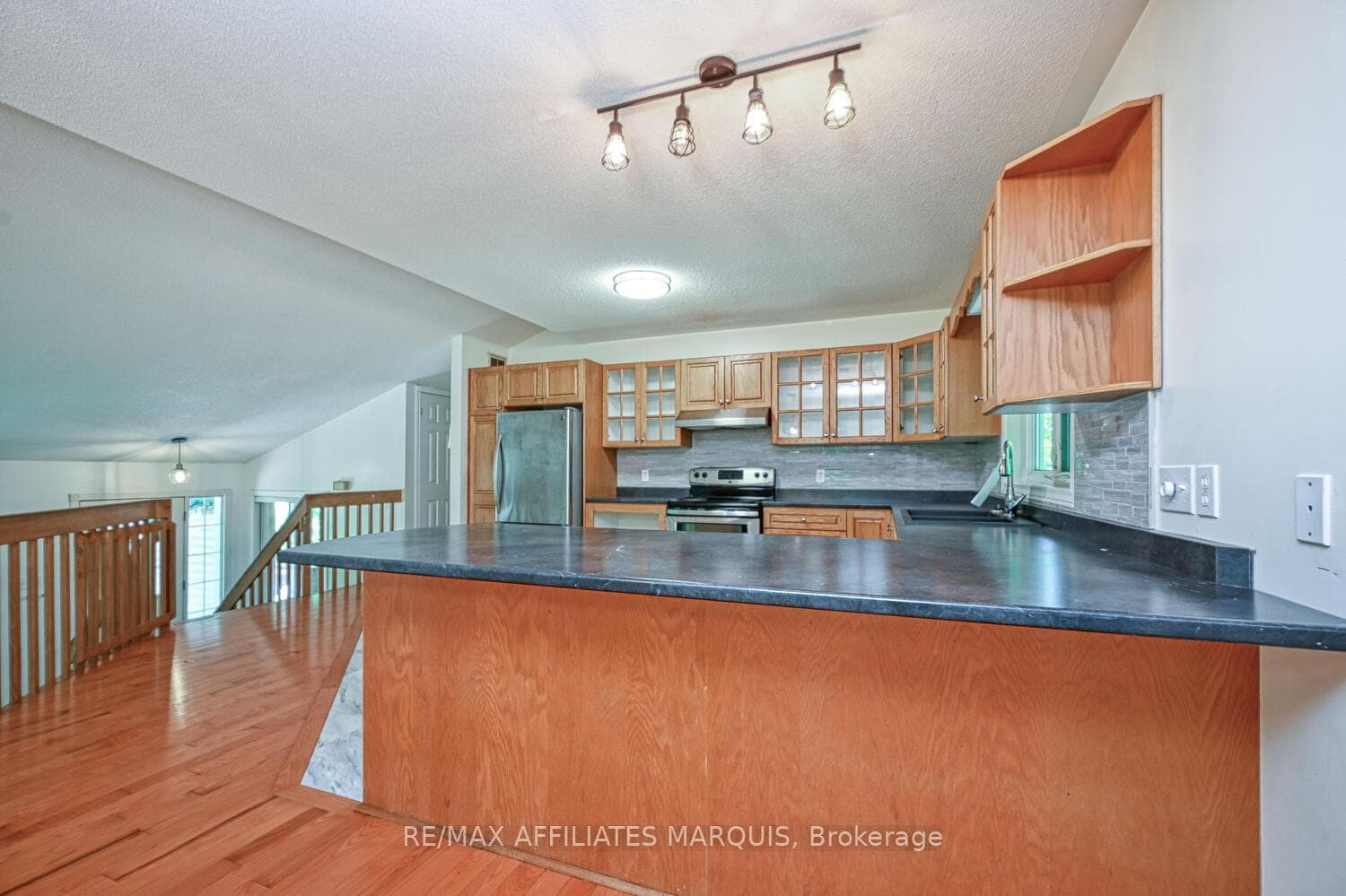122 Church Avenue photo 14